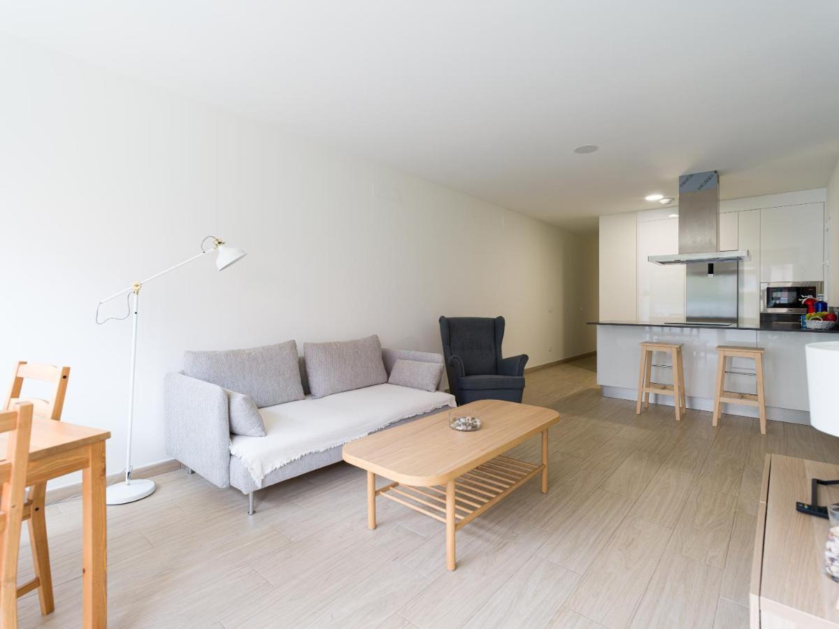 Homeforguest Modern Apartment In Las Canteras With Parking Las Palmas Buitenkant foto