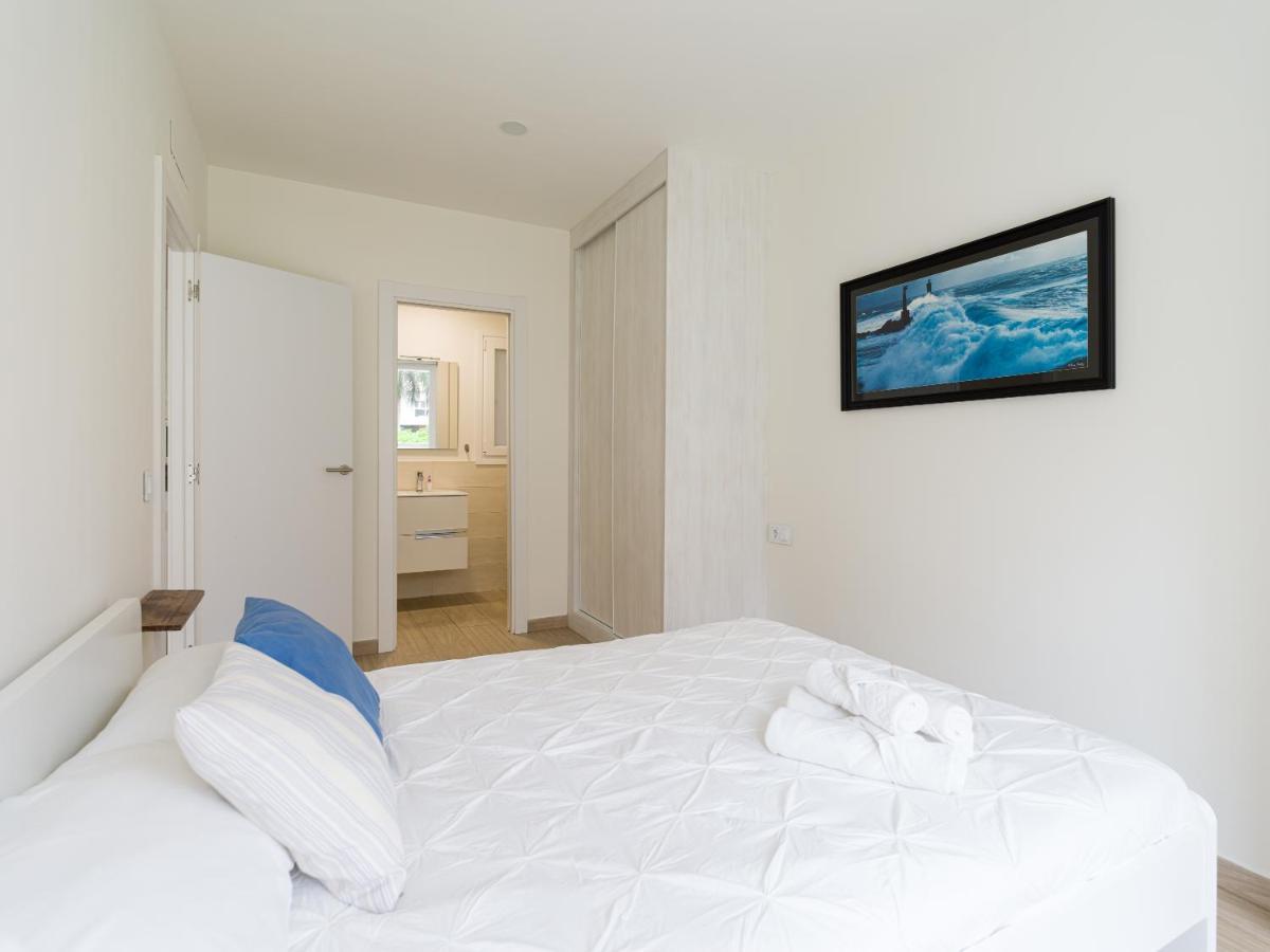 Homeforguest Modern Apartment In Las Canteras With Parking Las Palmas Buitenkant foto