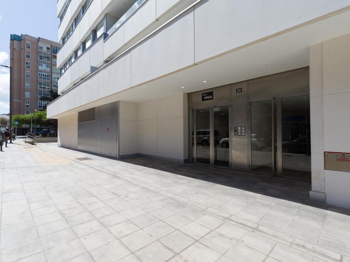 Homeforguest Modern Apartment In Las Canteras With Parking Las Palmas Buitenkant foto